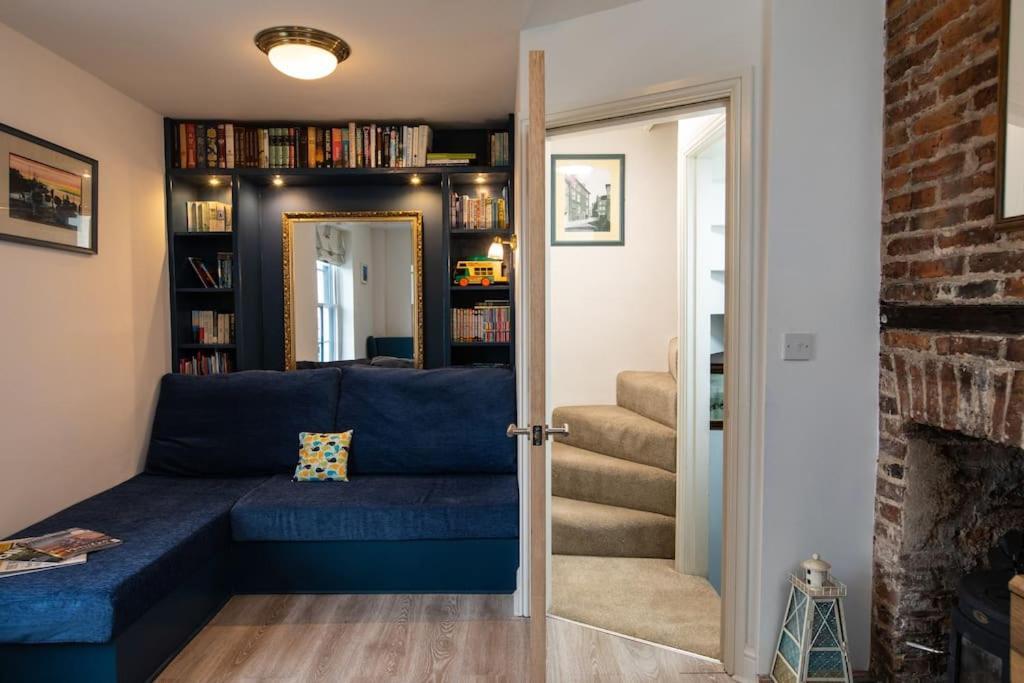 Herring Girl House - Harbourside Property, Sleeps 8 Scarborough Exterior foto